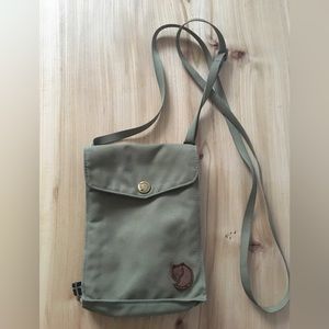 Fjallraven Pocket Adjustable Bag